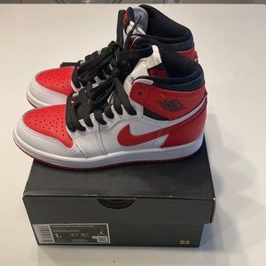 Kids Jordan 1 Retro High OG size 1